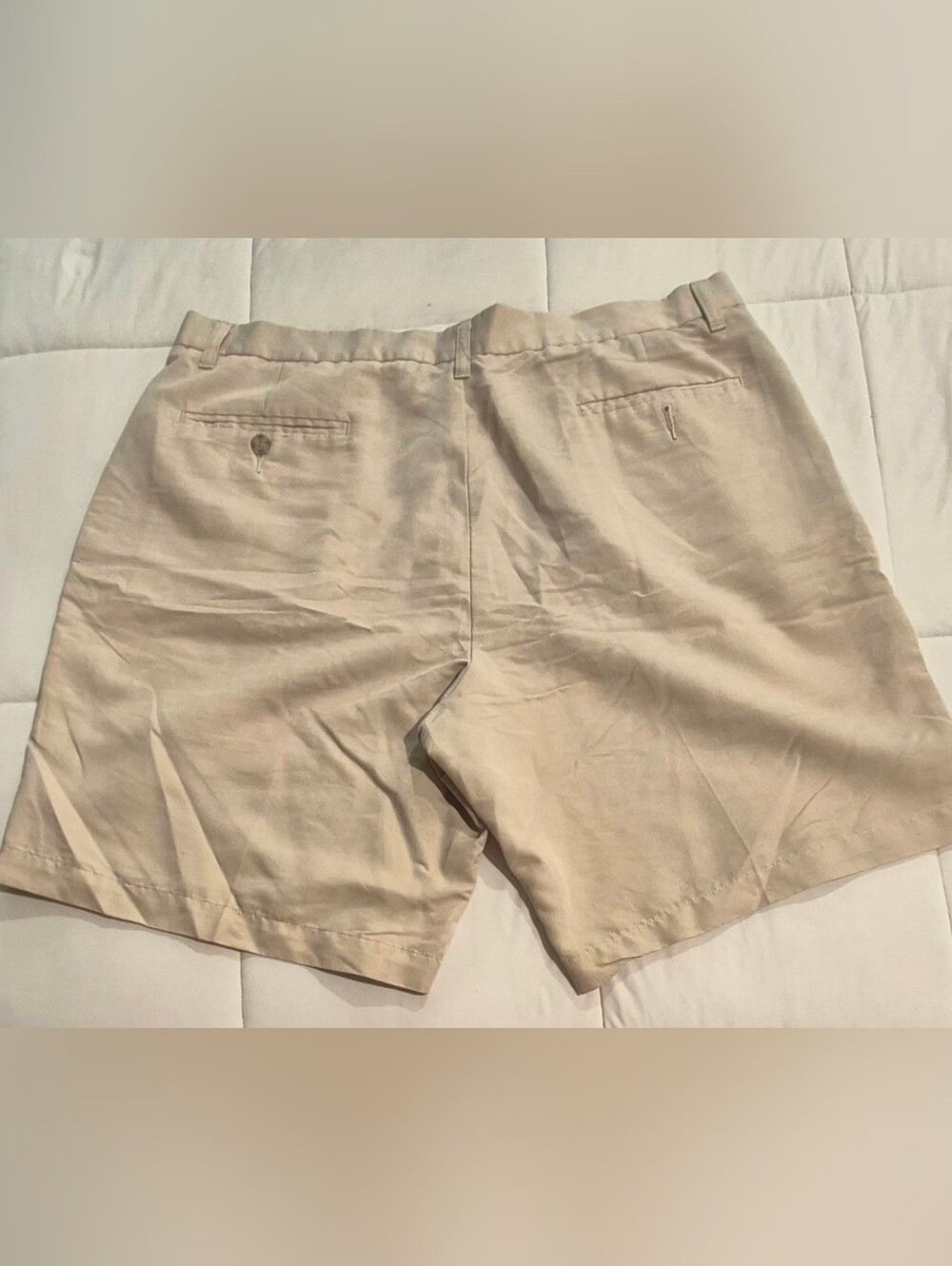 Men's Beige Pleated Casual Shorts - Picture 2 of 5